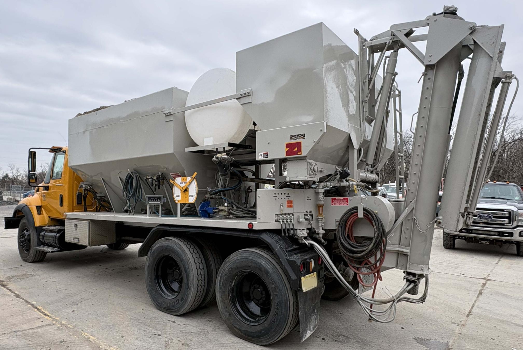 2004 INTERNATIONAL 7400 - view 3 of 26