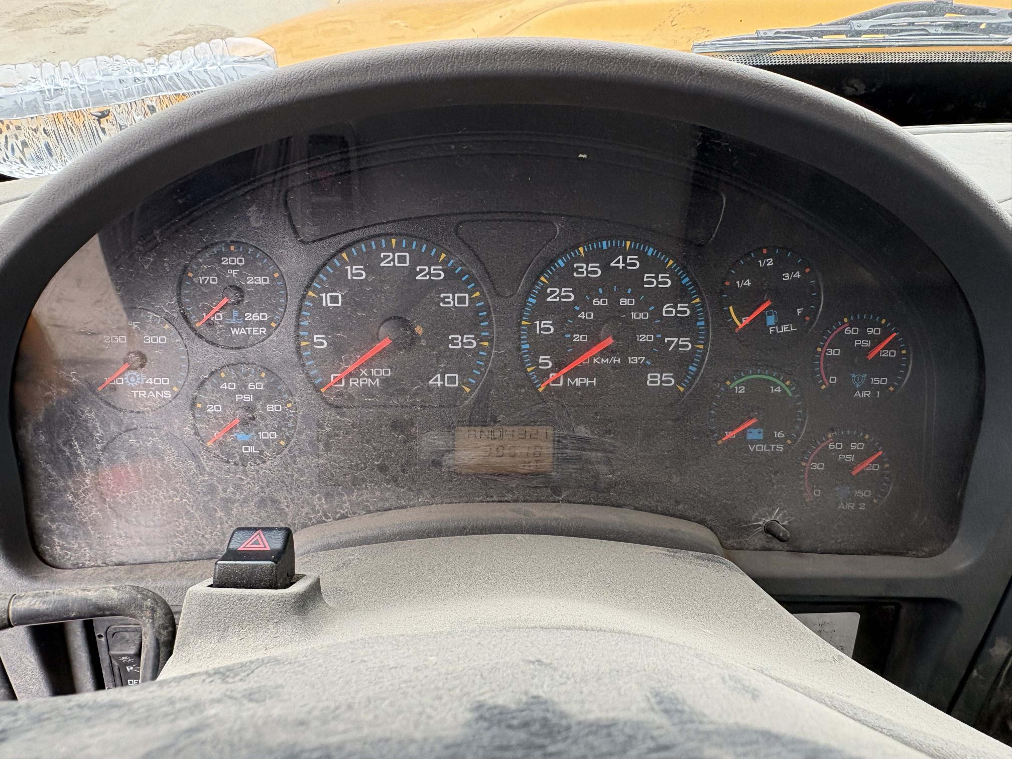 2004 INTERNATIONAL 7400 - view 11 of 26