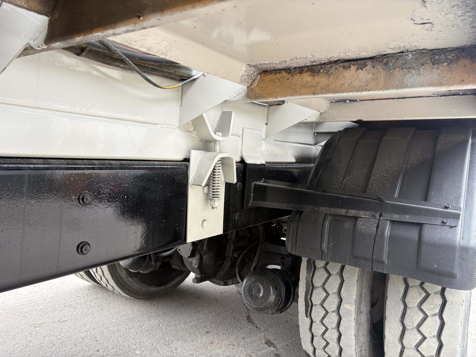 2004 INTERNATIONAL 7400 - view 14 of 26