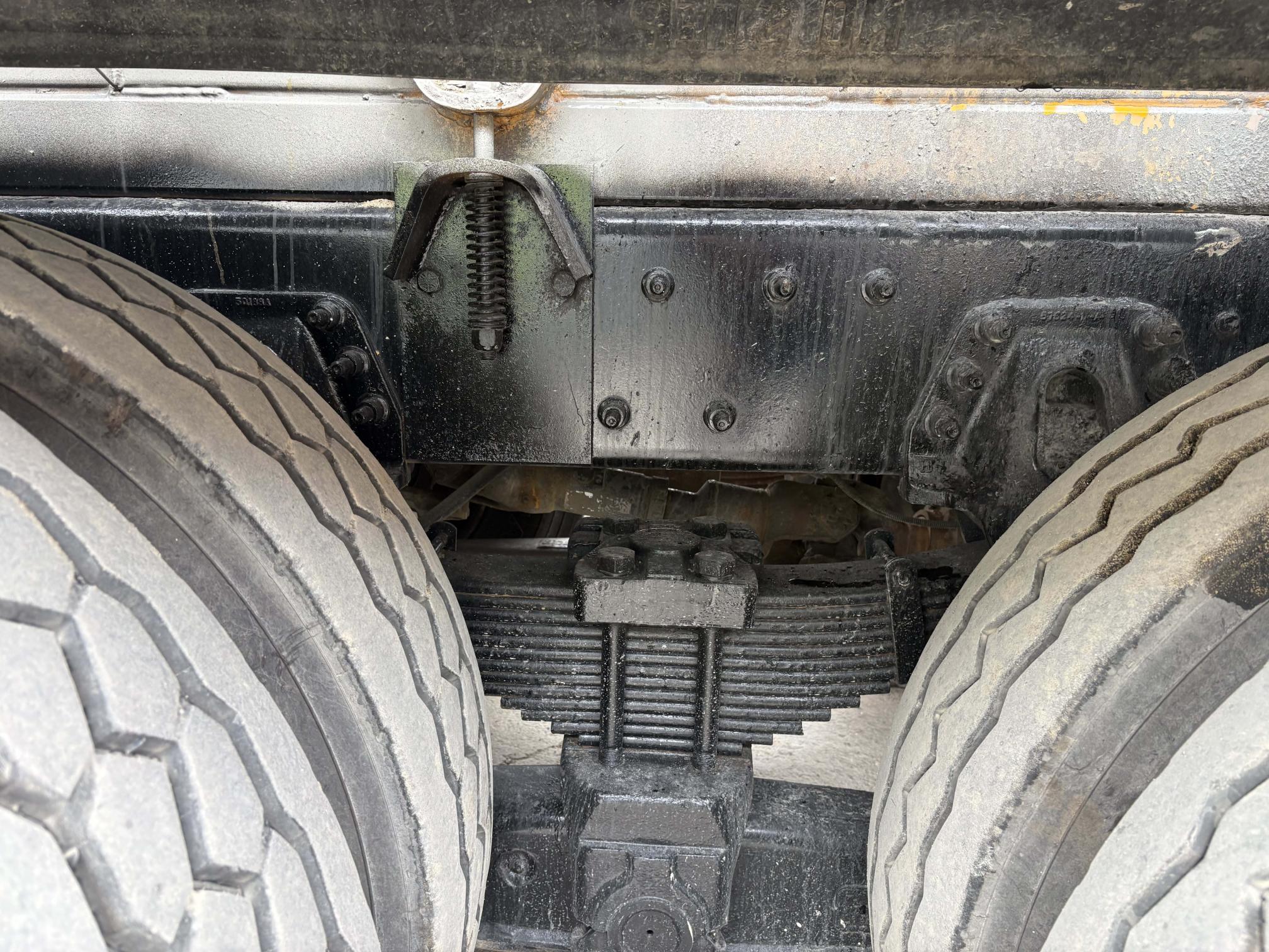 2004 INTERNATIONAL 7400 - view 16 of 26