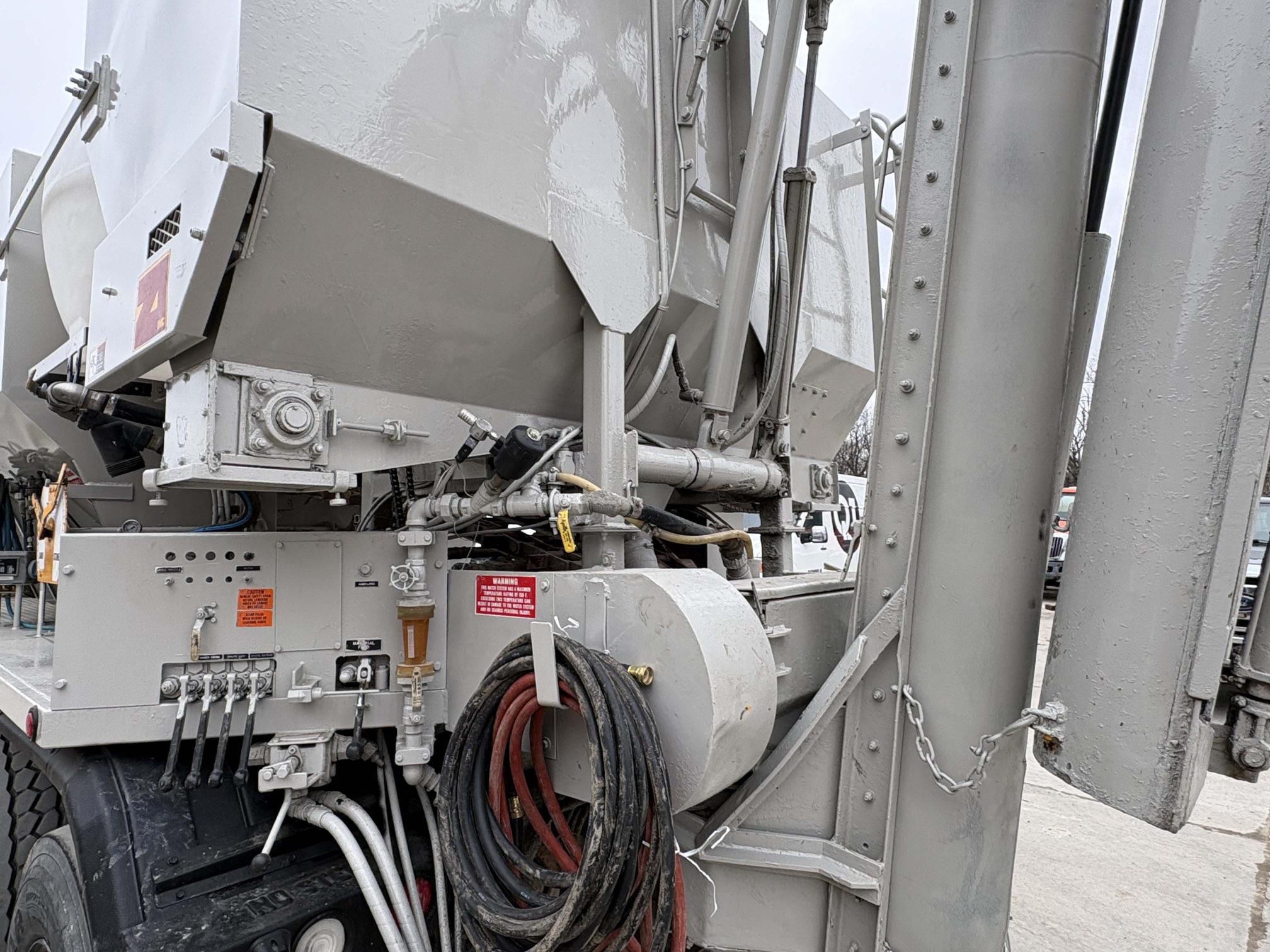 2004 INTERNATIONAL 7400 - view 19 of 26