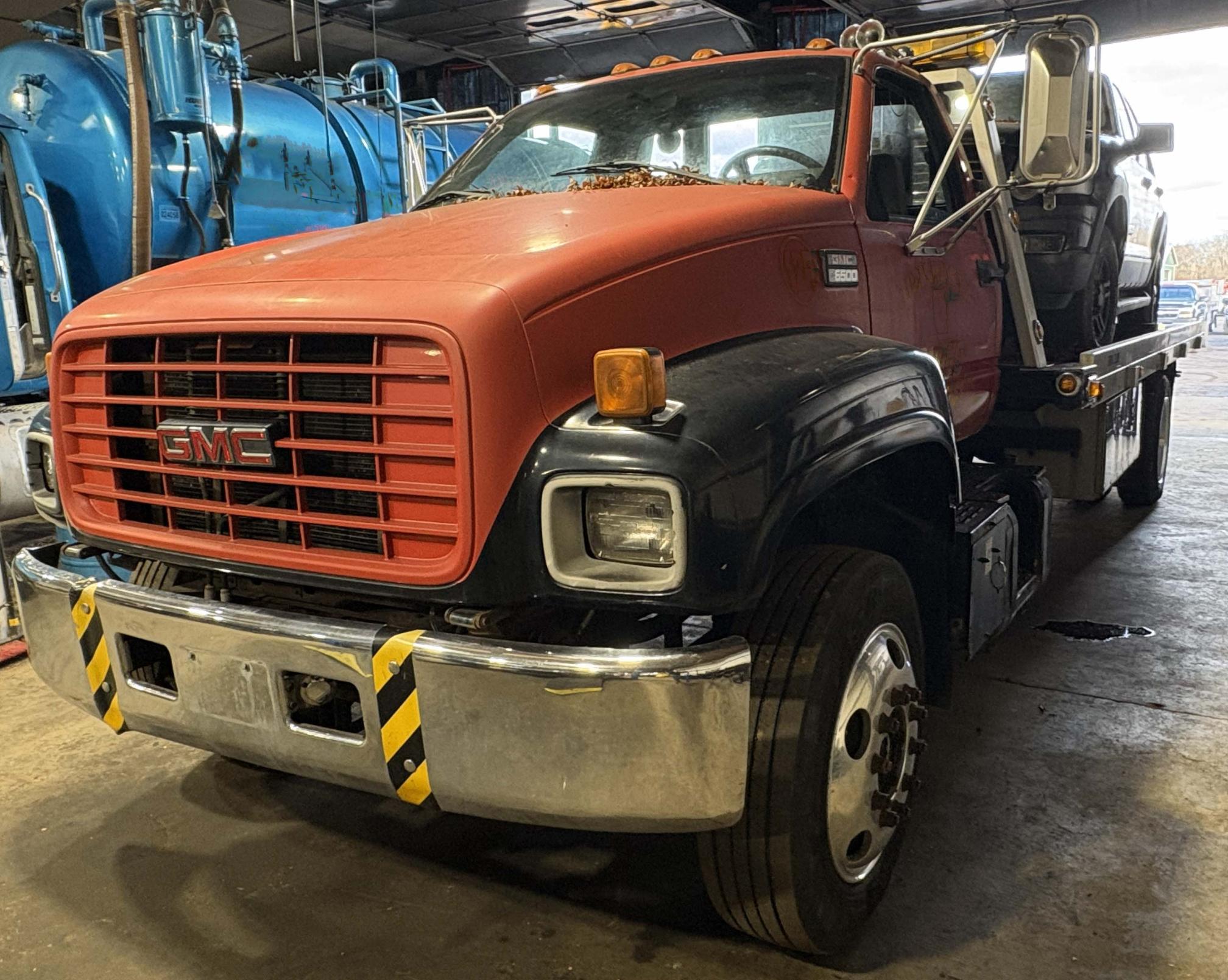 2000 GMC C6 - view 1 of 14