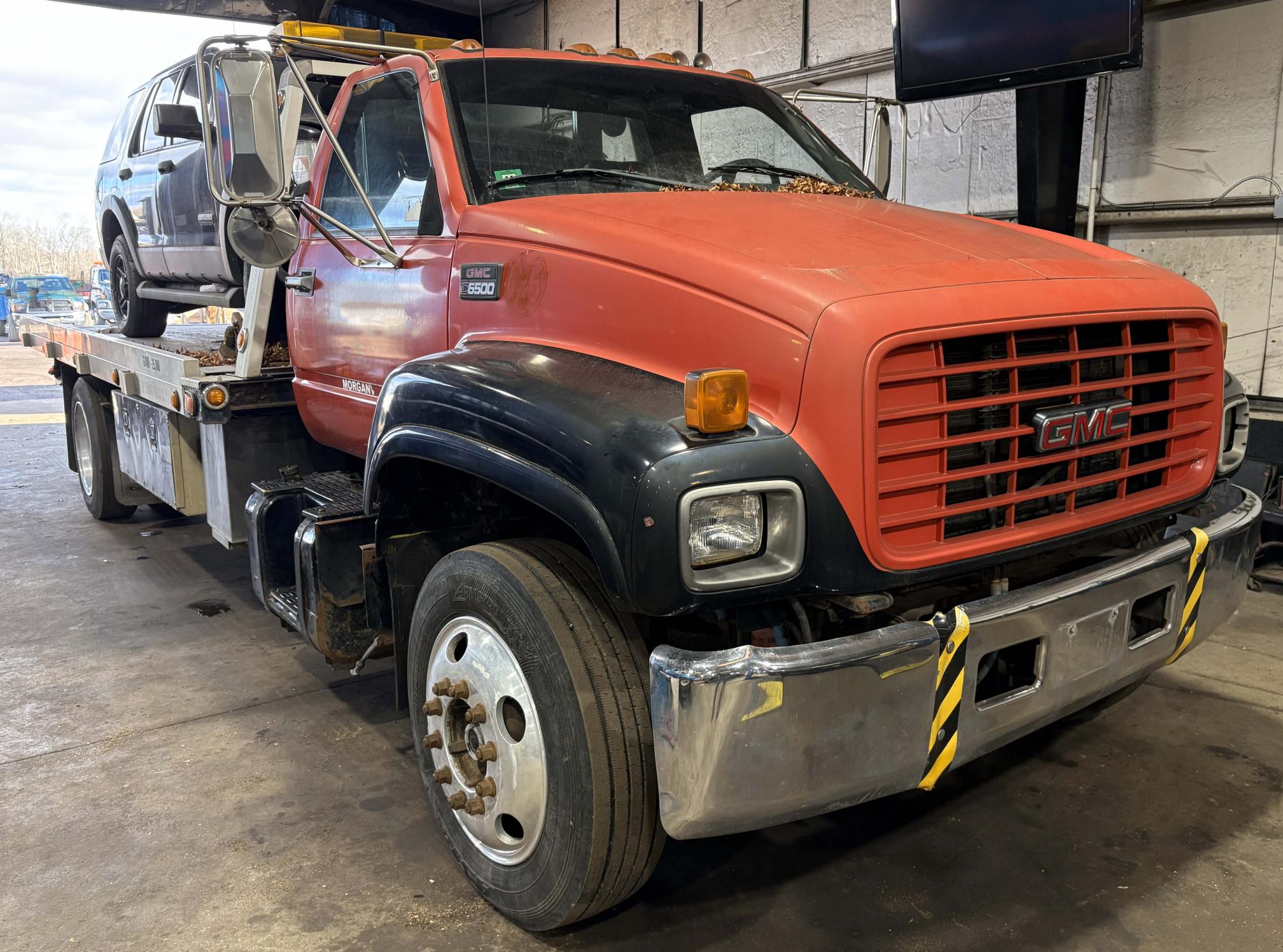 2000 GMC C6 - view 6 of 14