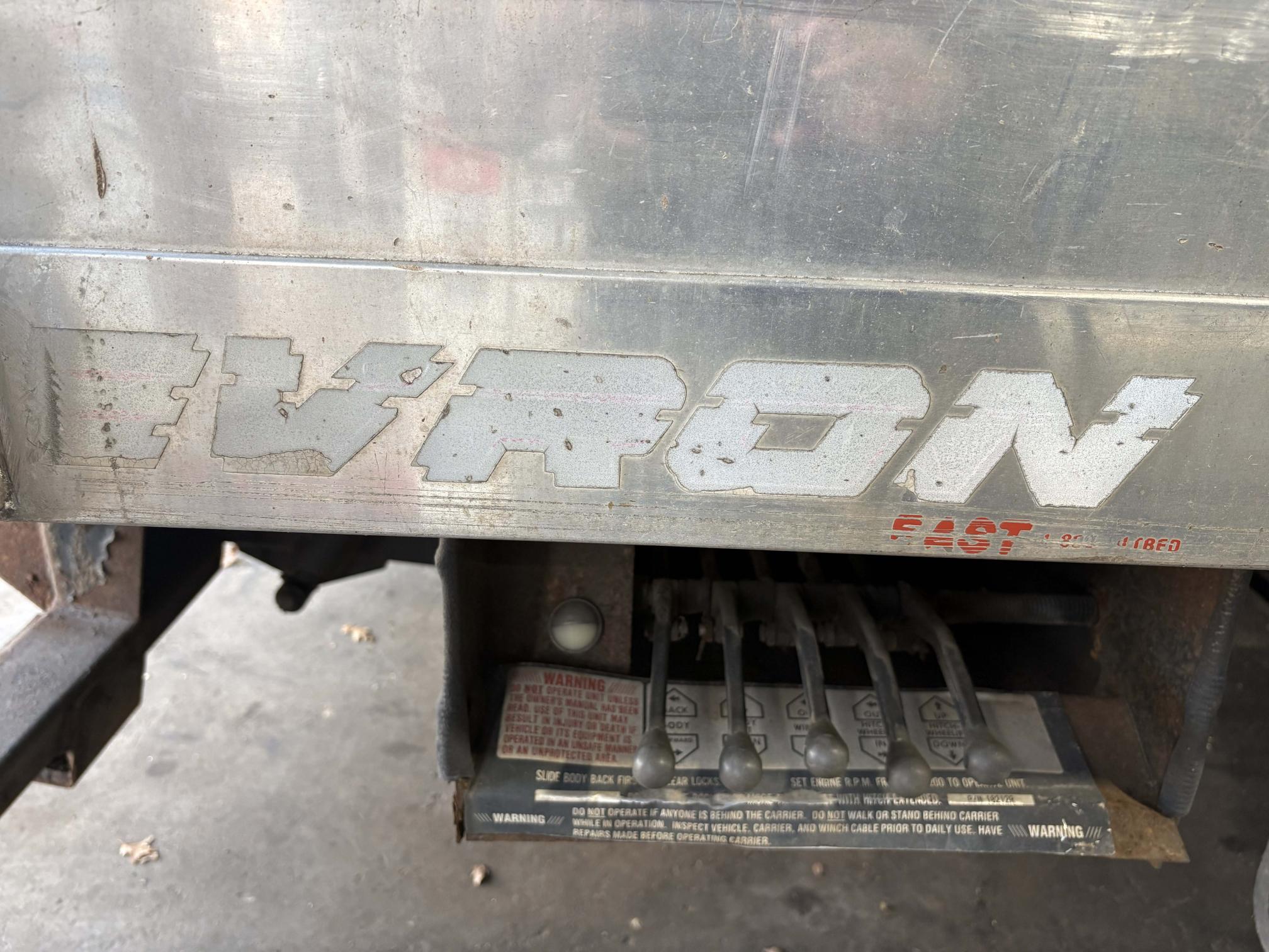 2000 GMC C6 - view 12 of 14