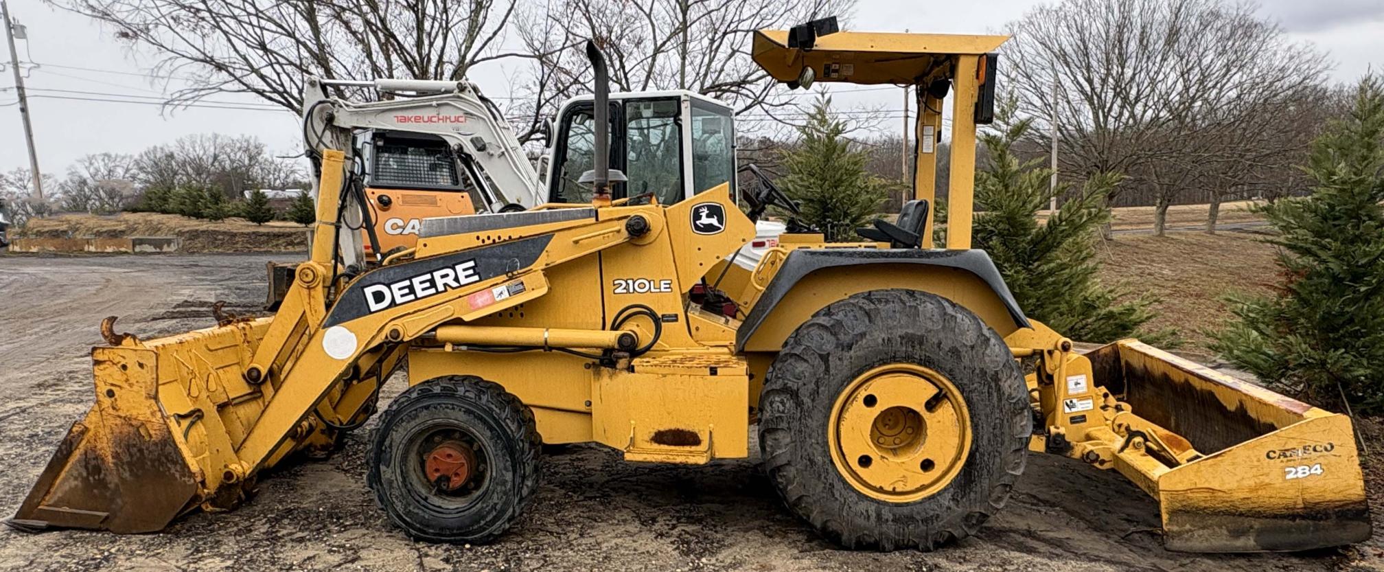 2007 DEERE 210LE - view 2 of 13