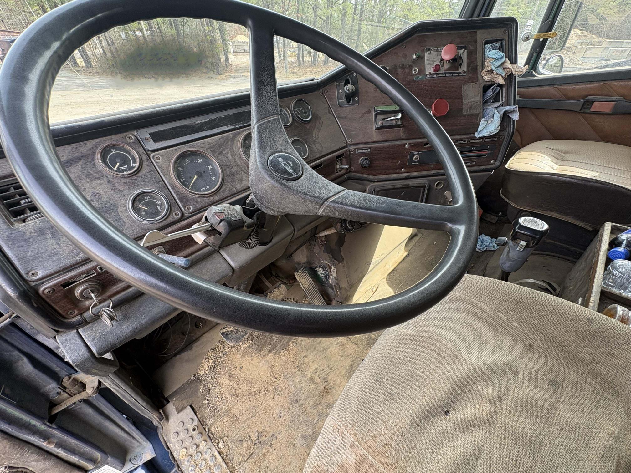 1987 FREIGHTLINER FLD120 Conventional - view 11 of 22