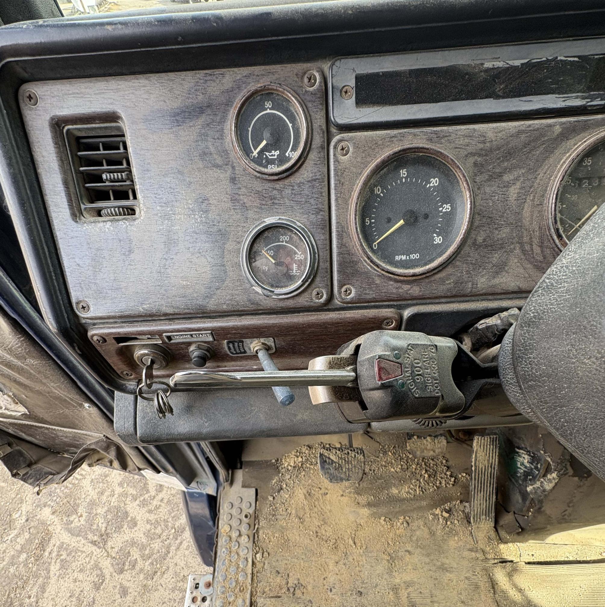 1987 FREIGHTLINER FLD120 Conventional - view 12 of 22