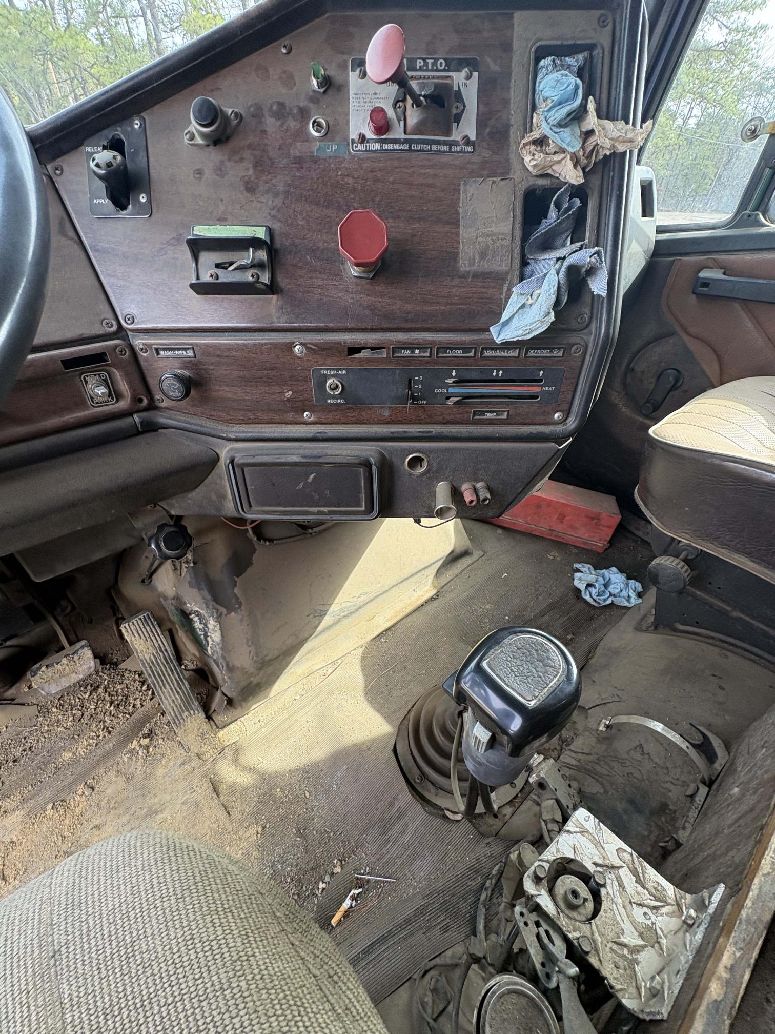 1987 FREIGHTLINER FLD120 Conventional - view 14 of 22