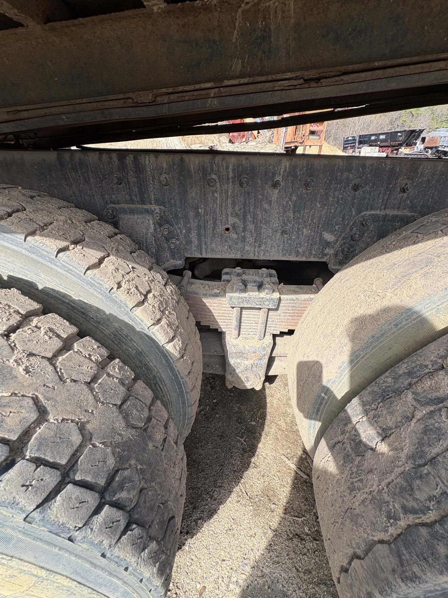 1987 FREIGHTLINER FLD120 Conventional - view 20 of 22