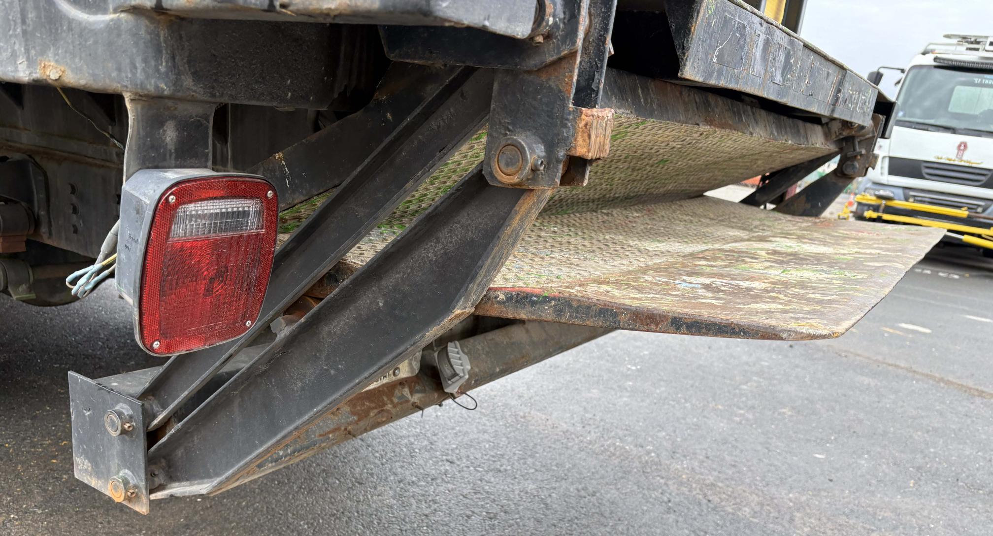 1995 GMC C6000 - Image 14