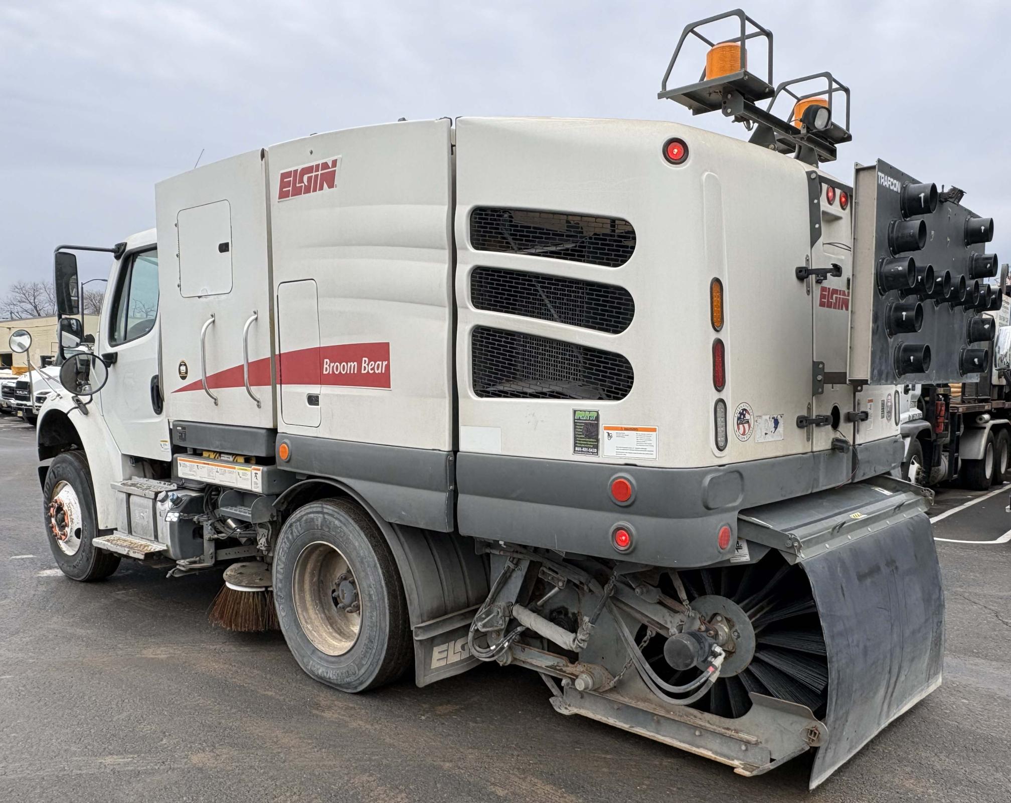 2015 ELGIN Broom Bear Series H - view 3 of 21