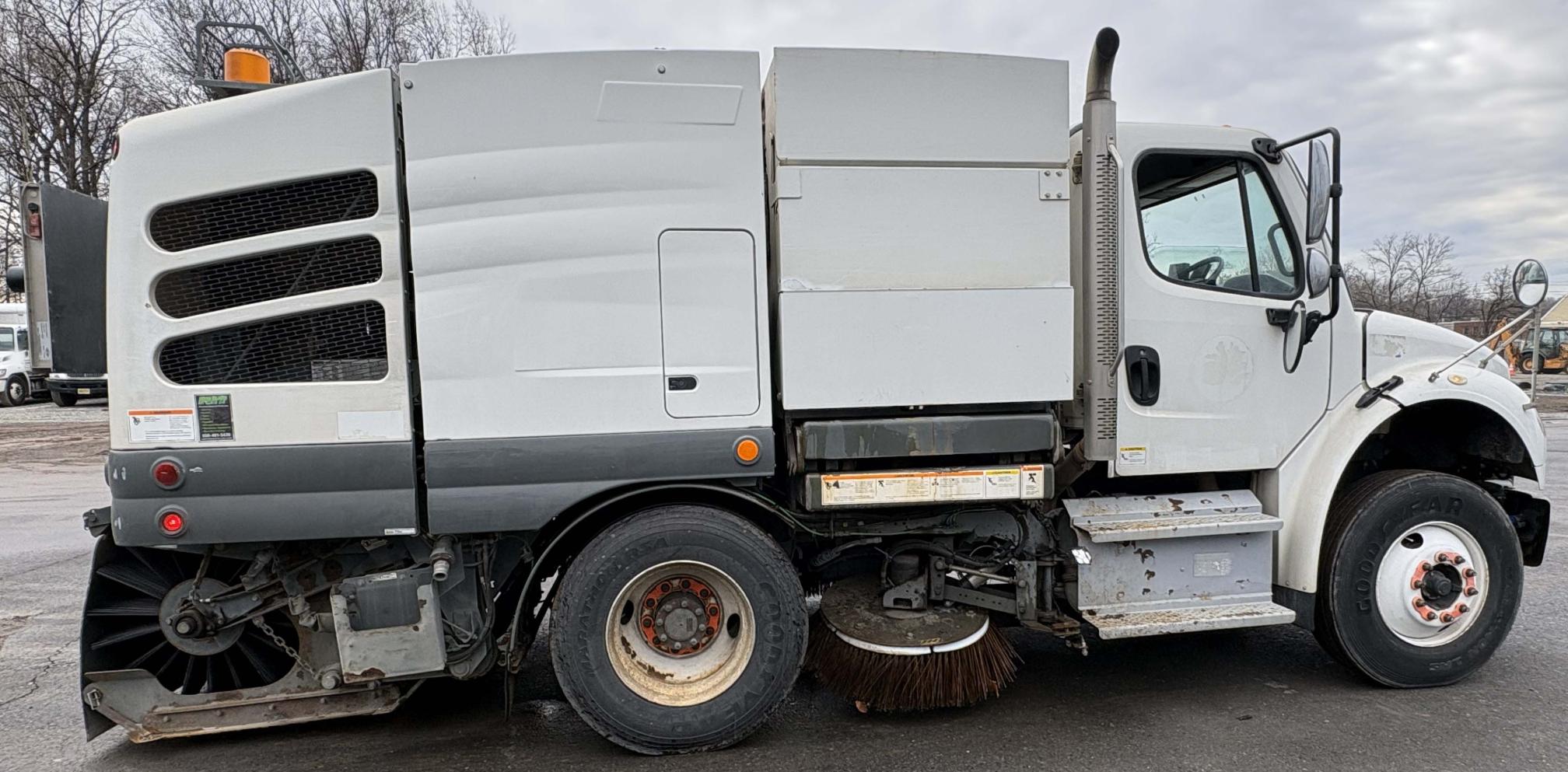 2015 ELGIN Broom Bear Series H - Image 7