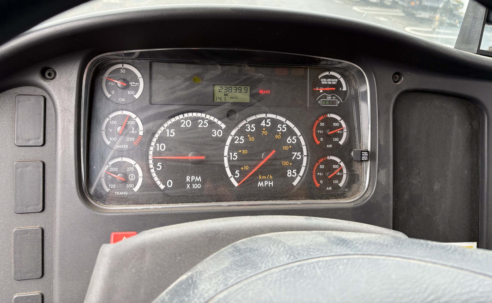 2015 ELGIN Broom Bear Series H - Image 13