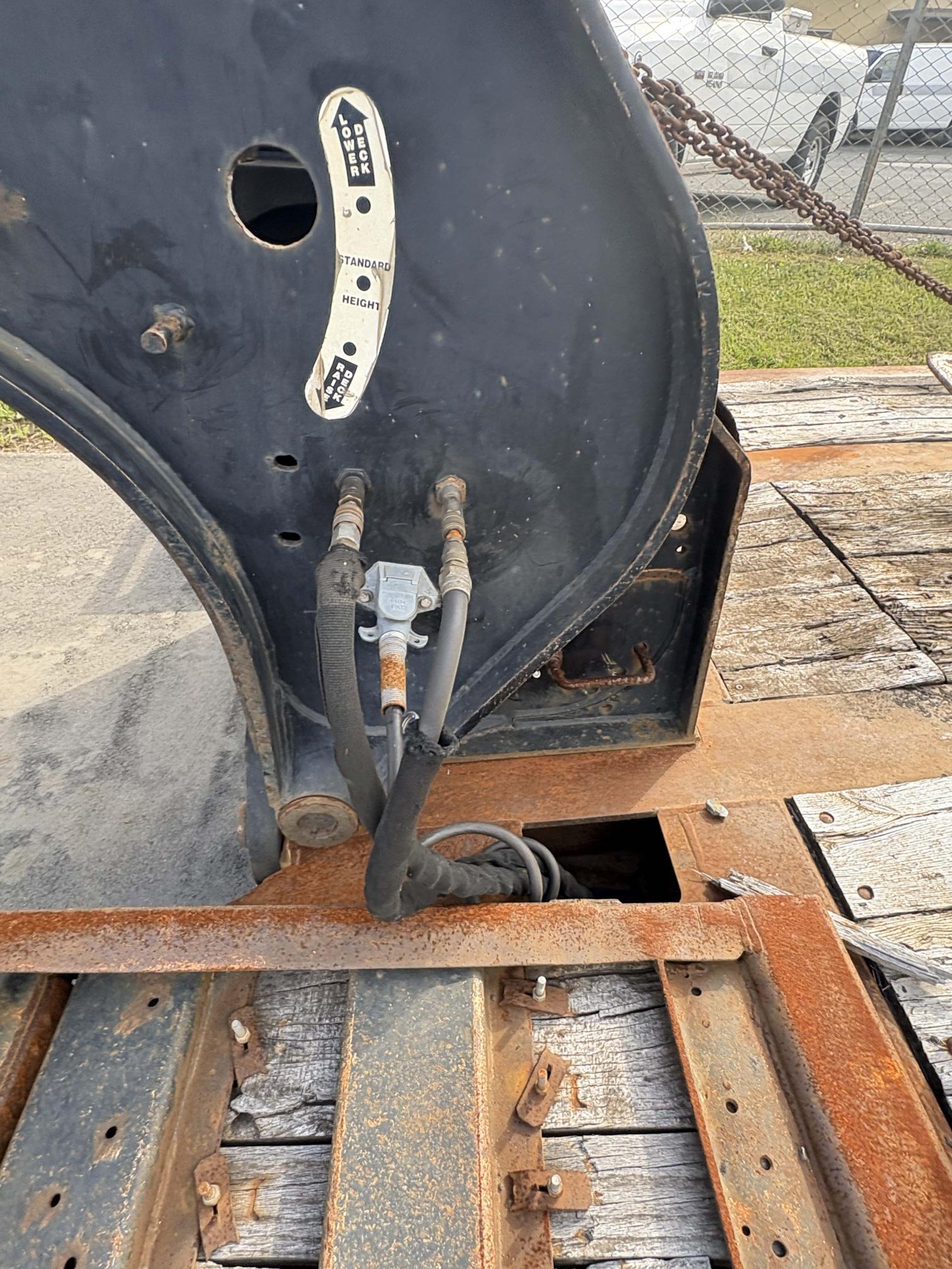 2005 ETNYRE Blackhawk - Image 7