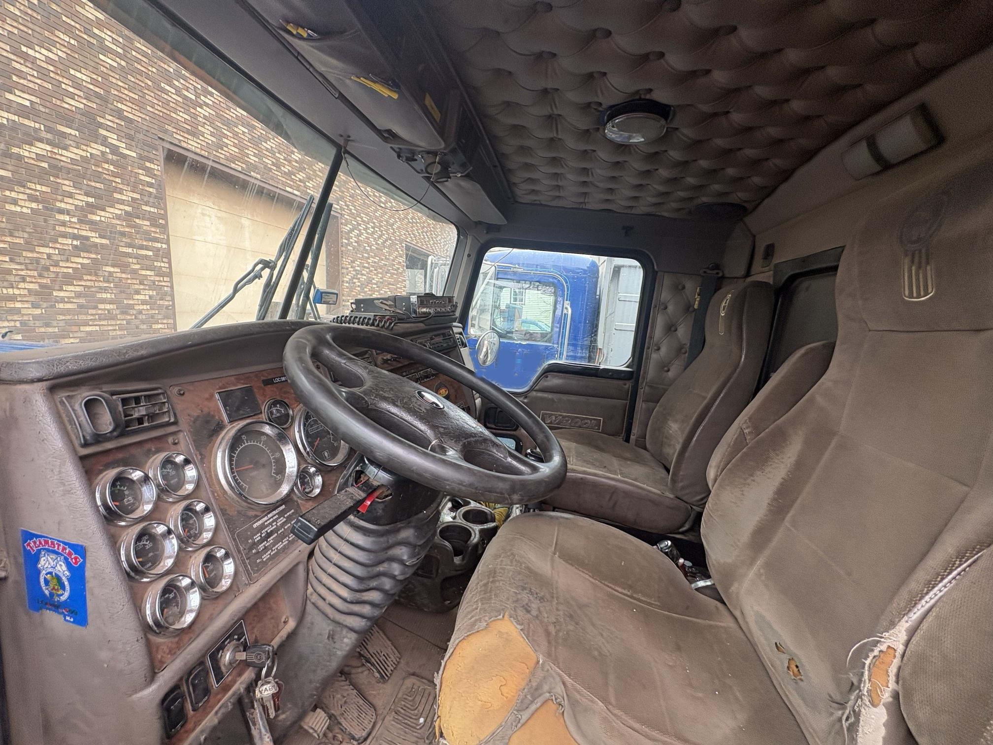 2003 KENWORTH W900 - view 7 of 14