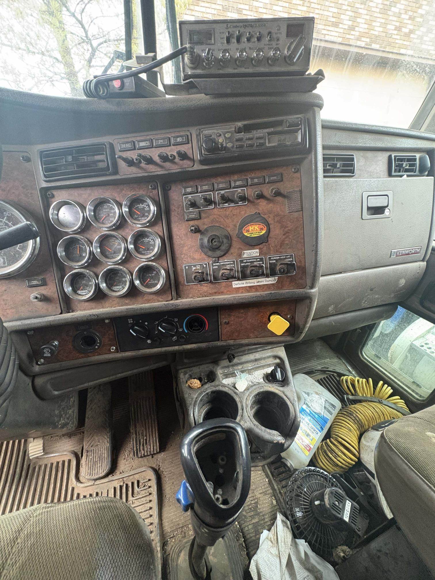 2003 KENWORTH W900 - view 11 of 14