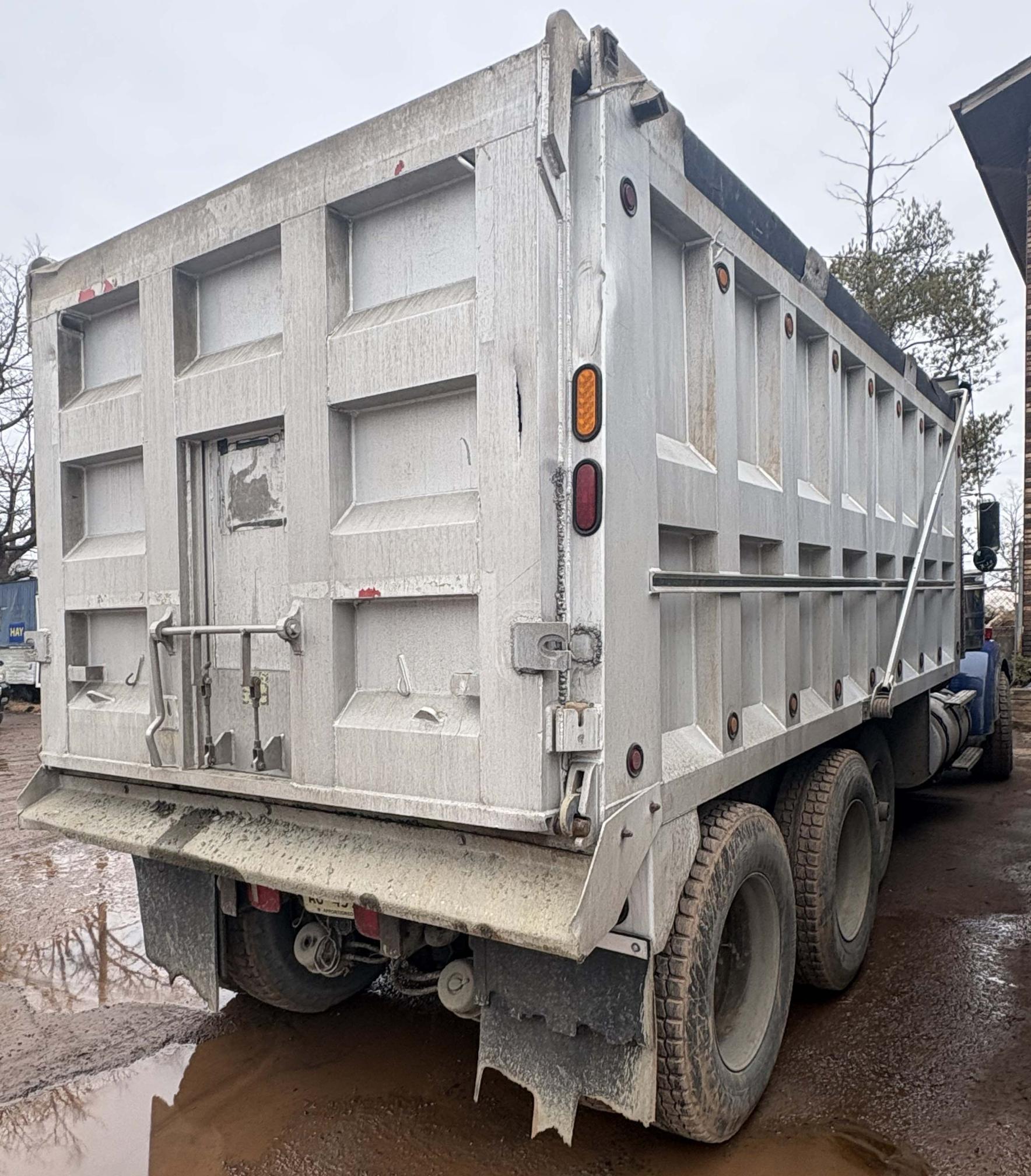 2003 KENWORTH W900 - Image 5