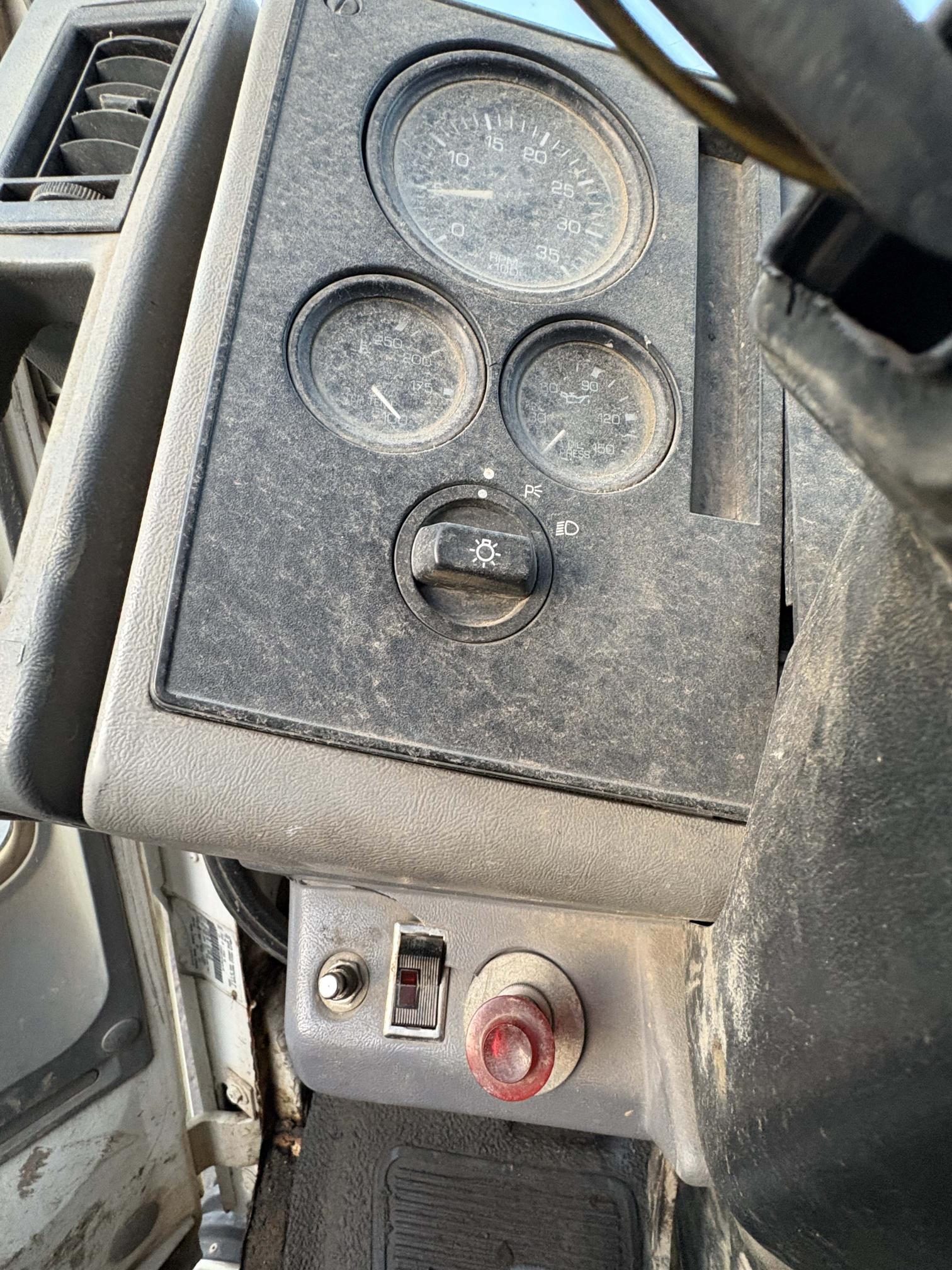 1997 FORD CF8000 - Image 15