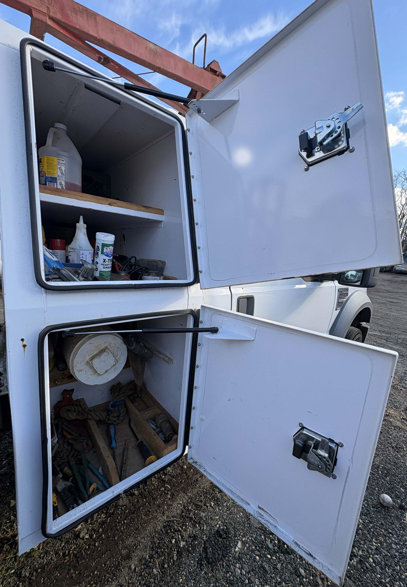 2008 FORD F-550 - view 11 of 21