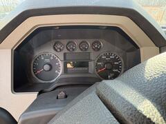 2008 FORD F-550 - Image 9