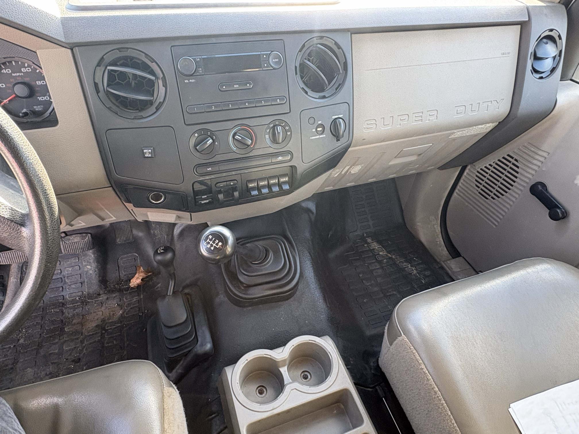 2008 FORD F-550 - view 10 of 21