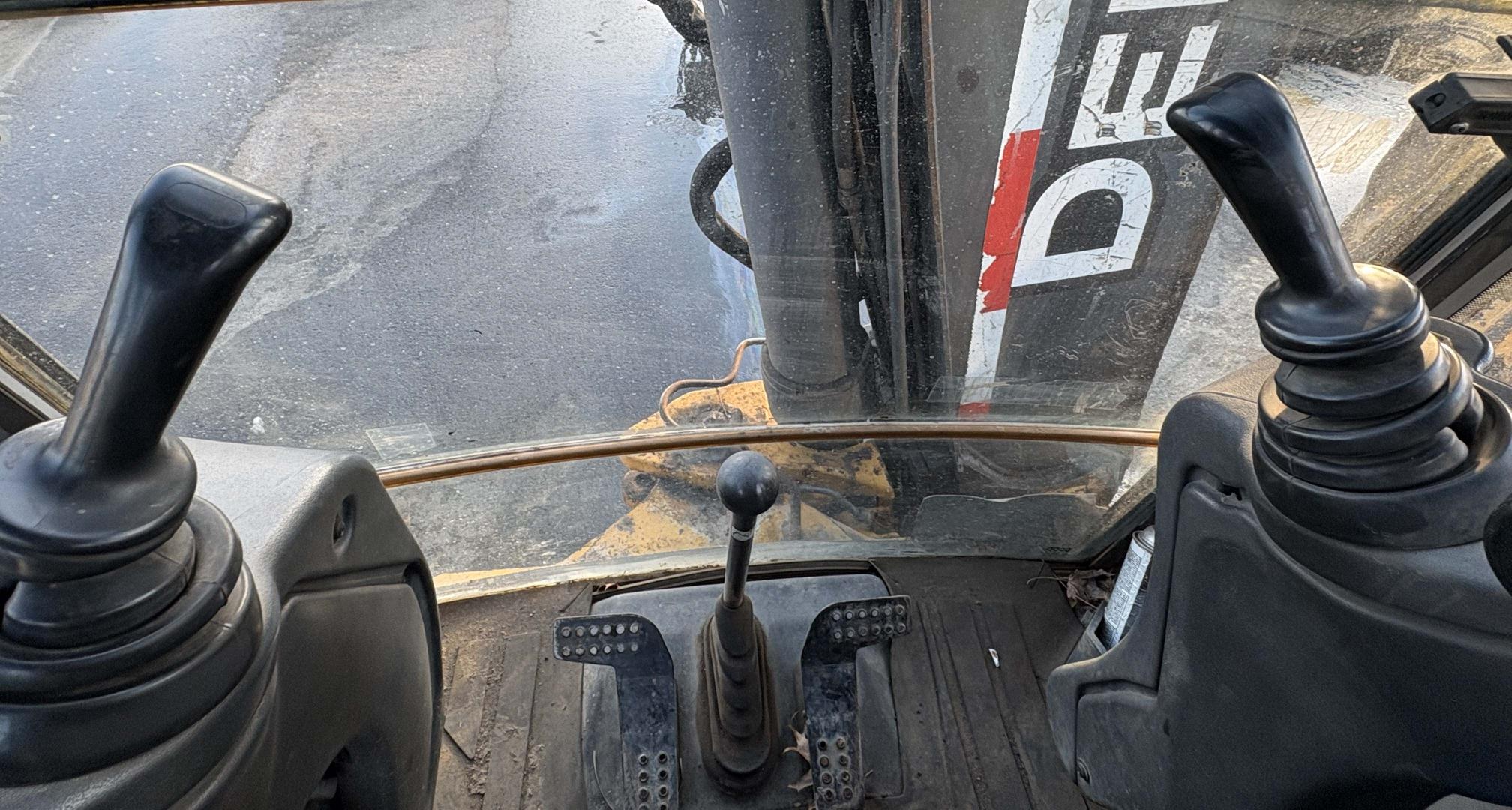 2007 DEERE 410J - view 13 of 17