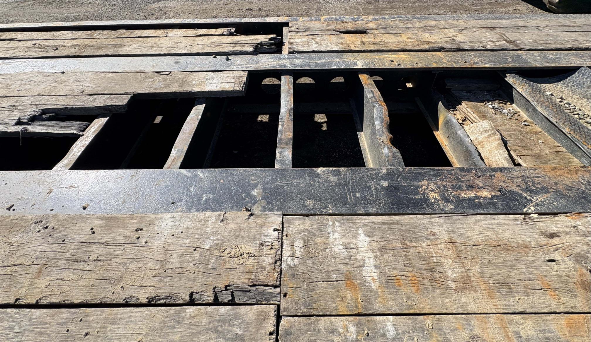 ETNYRE 55' X 102 - Image 18