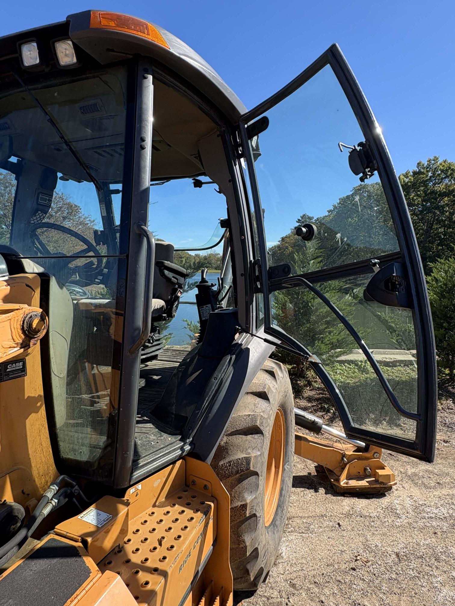 2014 CASE 580 Super N - view 10 of 26