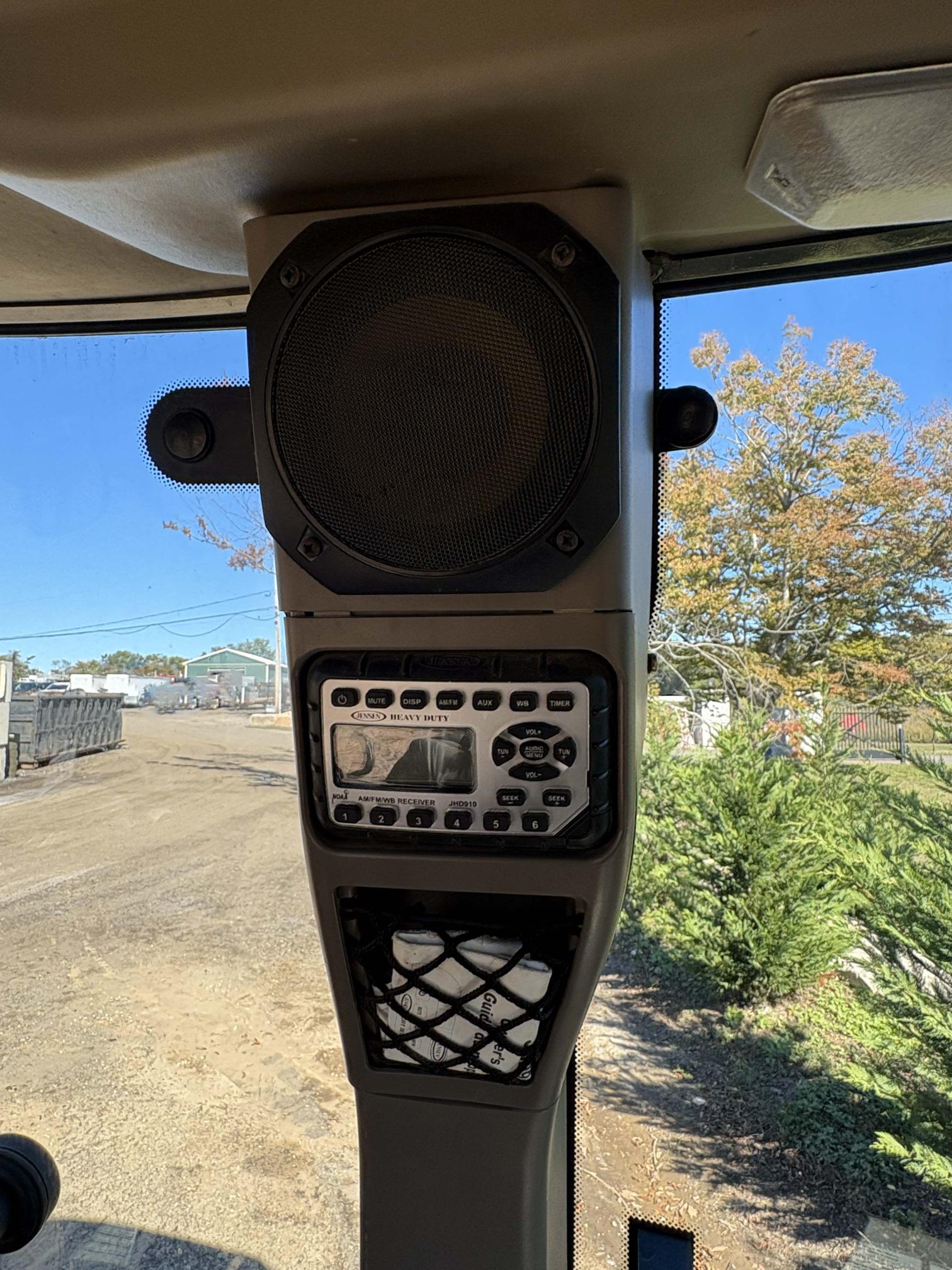 2014 CASE 580 Super N - Image 17