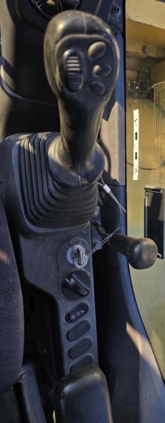 2014 KOMATSU PC88MR-10 - Image 9