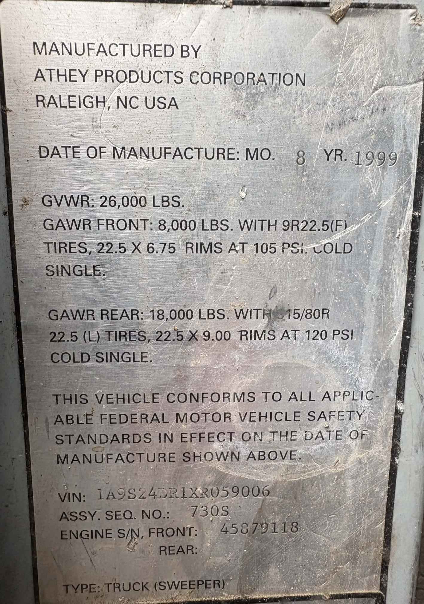 1999 ATHEY MOBIL M-9B Topgun - view 10 of 11