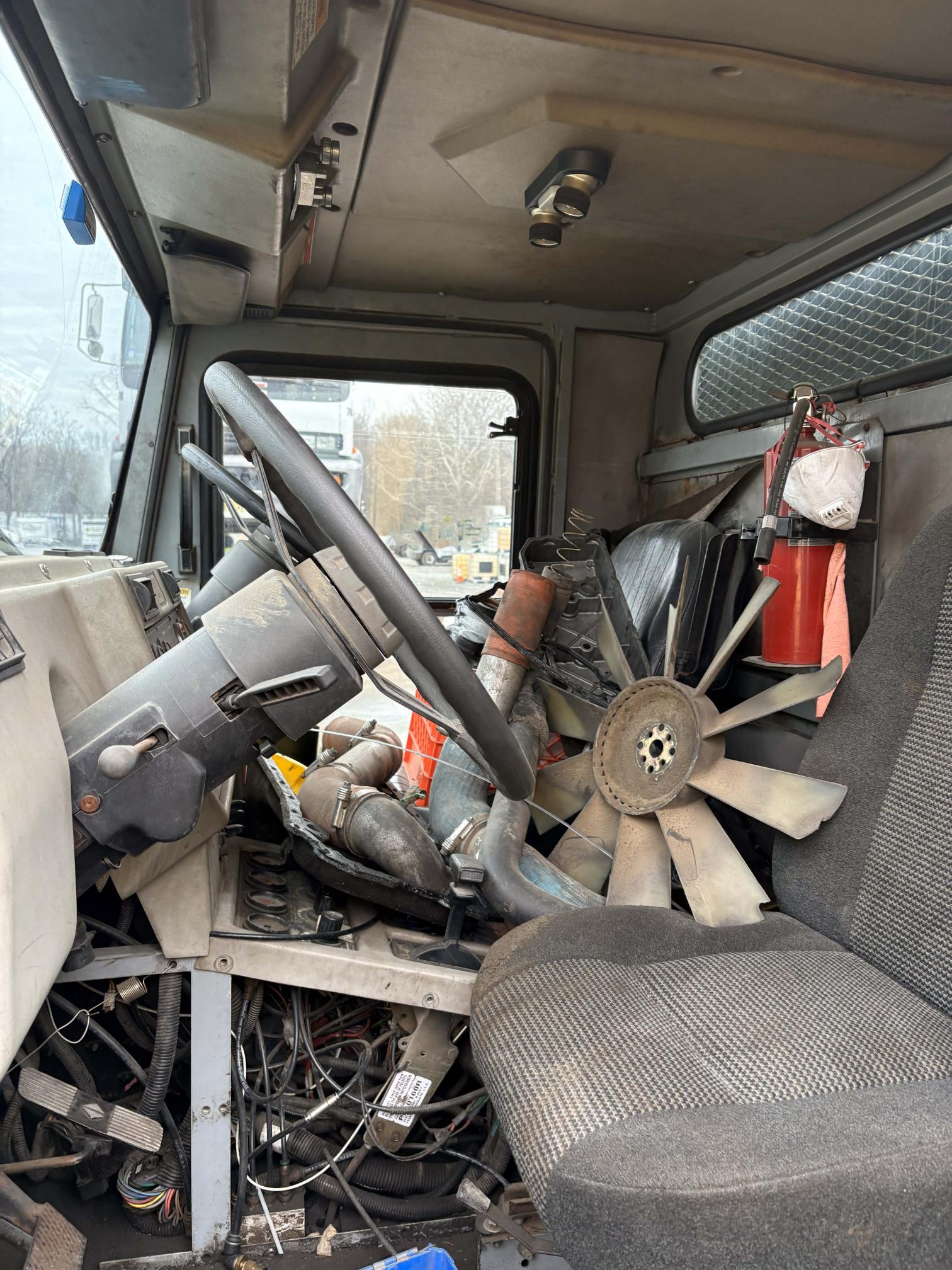 1999 ATHEY MOBIL M-9B Topgun - view 7 of 11