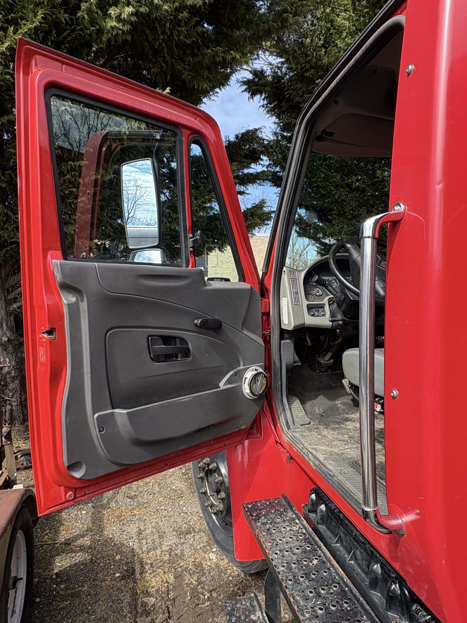 2012 INTERNATIONAL DuraStar 4300 SBA 4X2 - view 9 of 23