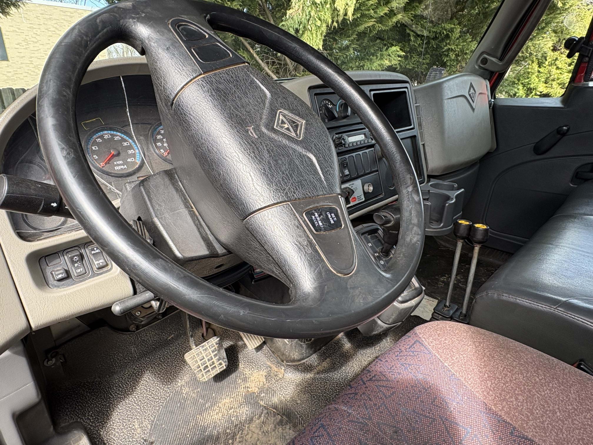 2012 INTERNATIONAL DuraStar 4300 SBA 4X2 - view 11 of 23