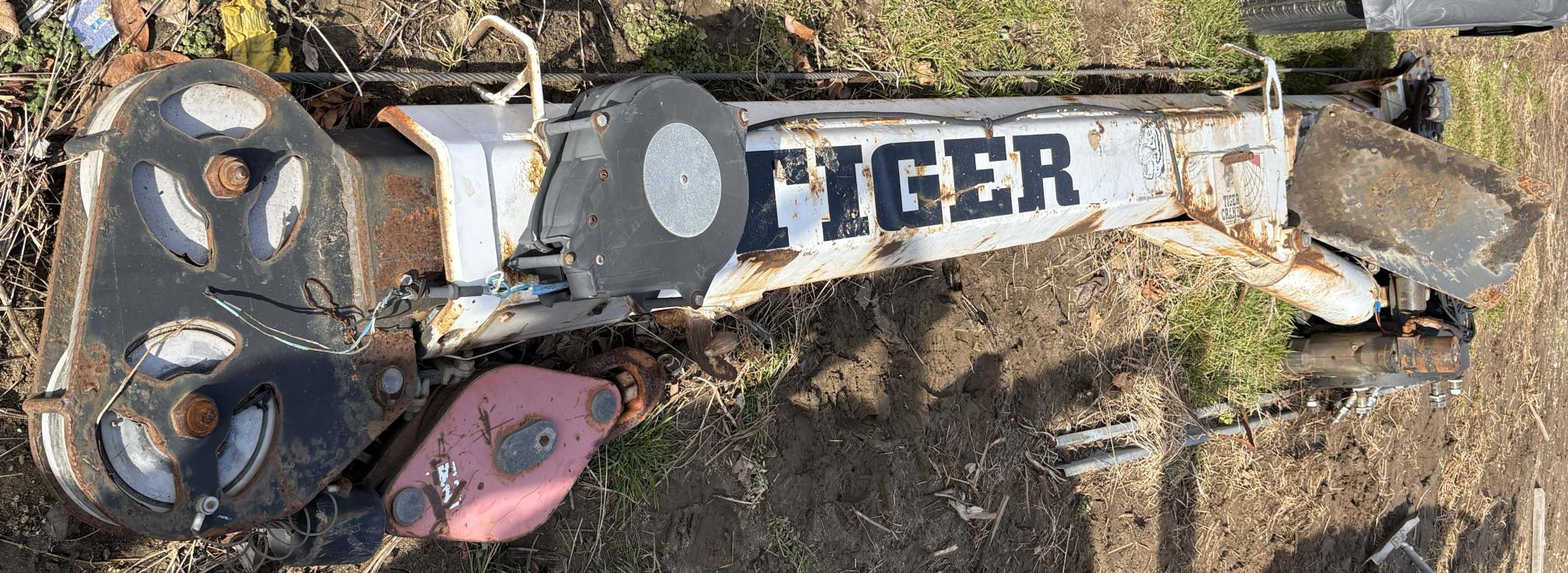 2005 TIGER CRANES 8051