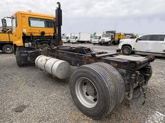 2013 UD 3300 - Image 5