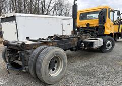 2013 UD 3300 - Image 3