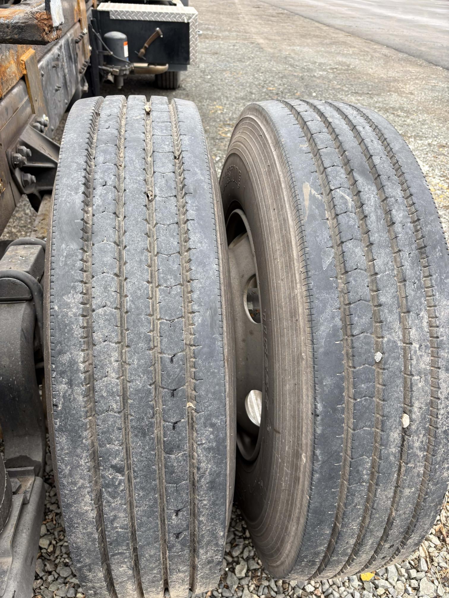 2013 UD 3300 - Image 10