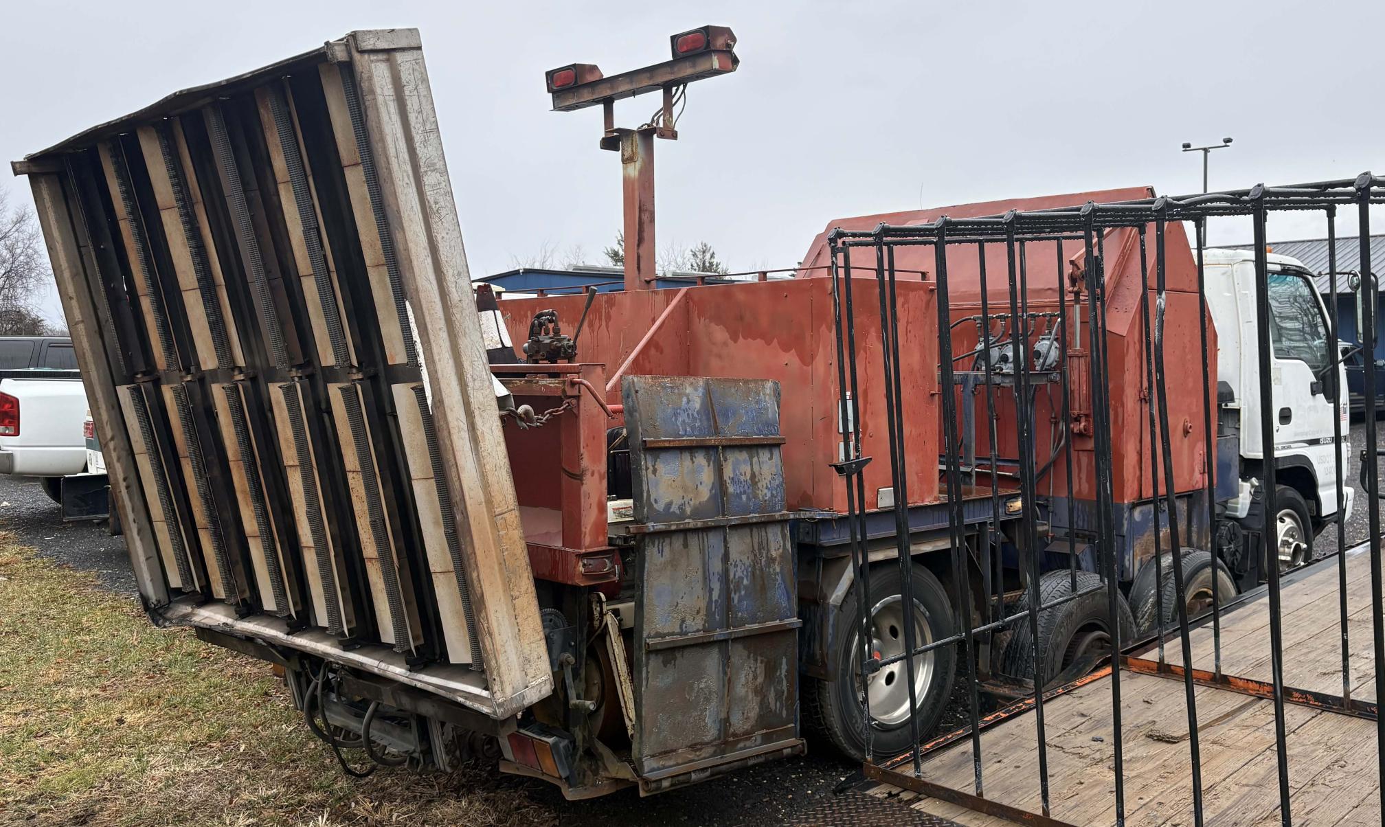 2007 ISUZU NRR - view 6 of 23