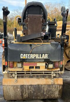 2013 CATERPILLAR CB24XT - Image 4
