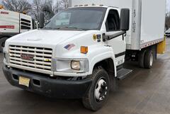 2003 GMC C4500 - Image 1