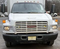 2003 GMC C4500 - Image 7