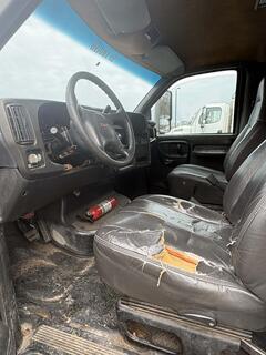 2003 GMC C4500 - Image 9