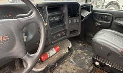 2003 GMC C4500 - Image 11