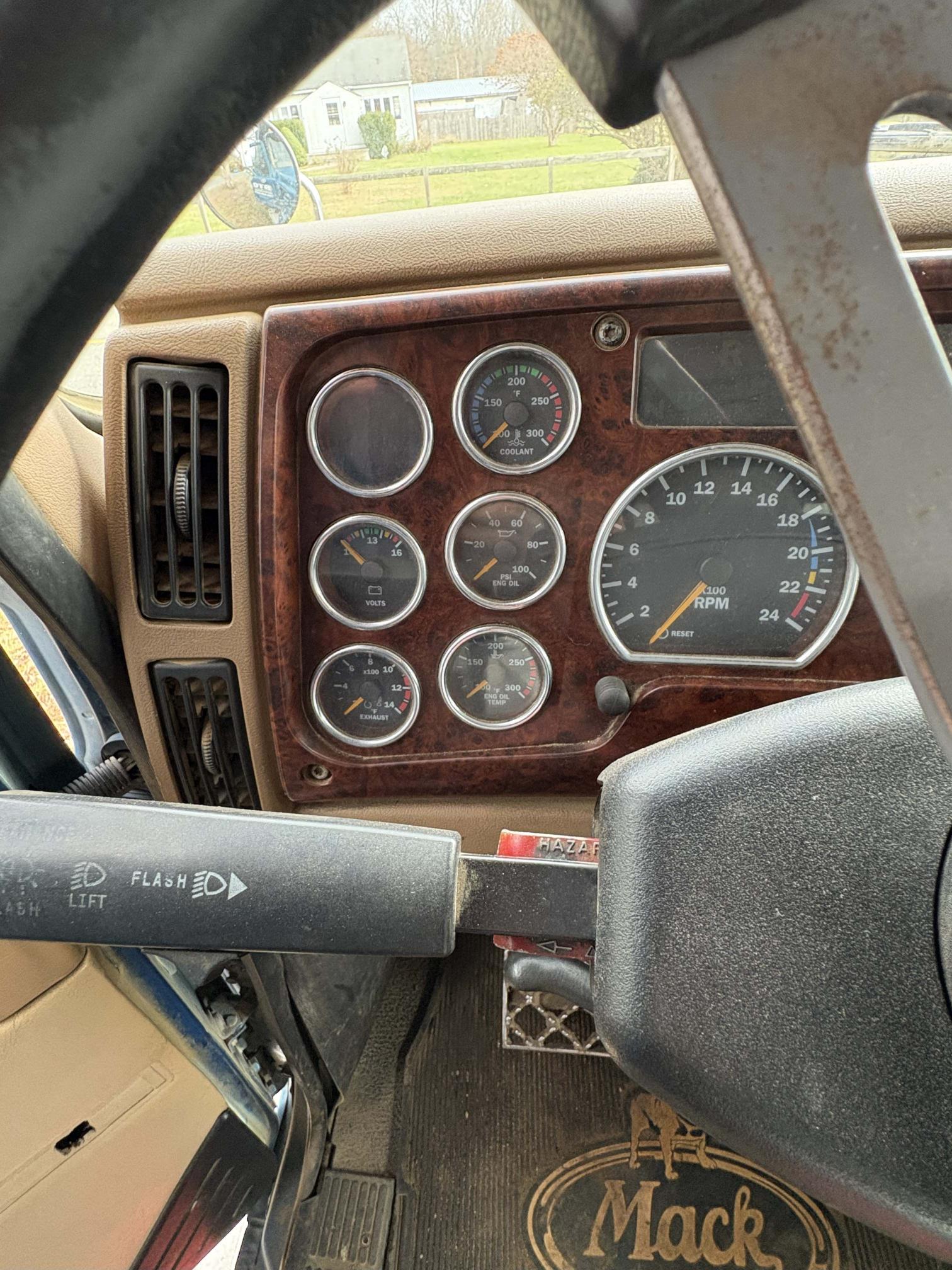 2006 MACK Granite CV713 - Image 15