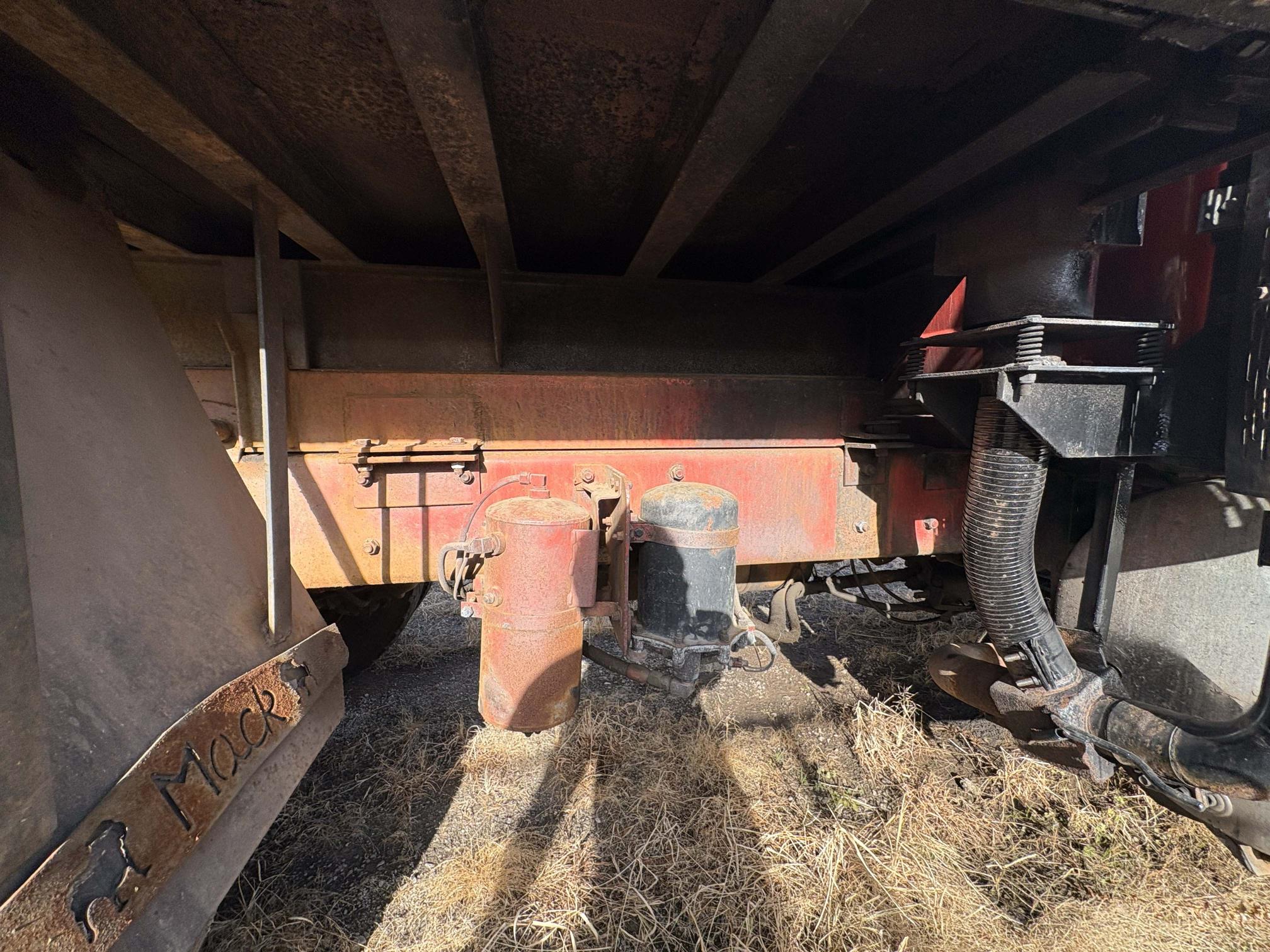 1993 MACK RD6888SX - Image 17