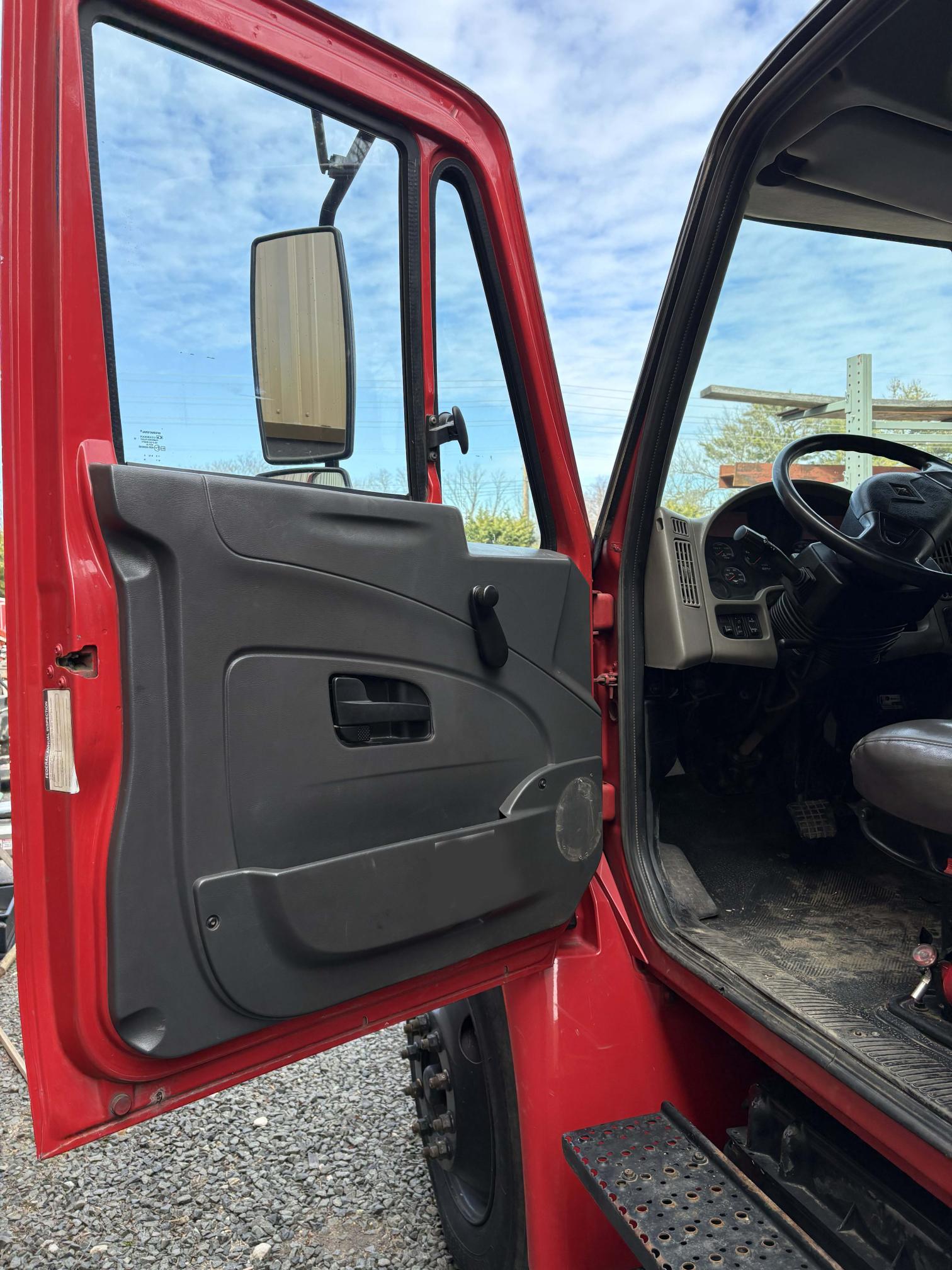 2012 INTERNATIONAL DuraStar 4300 SBA 4X2 - view 15 of 25