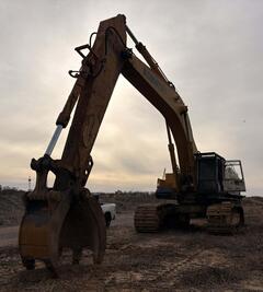 KOMATSU DRESSER PC650LC-5 - Image 9