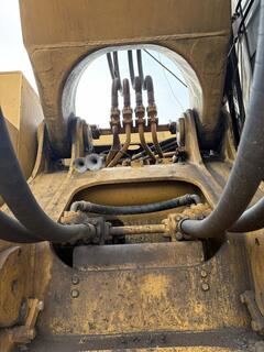 KOMATSU DRESSER PC650LC-5 - Image 15