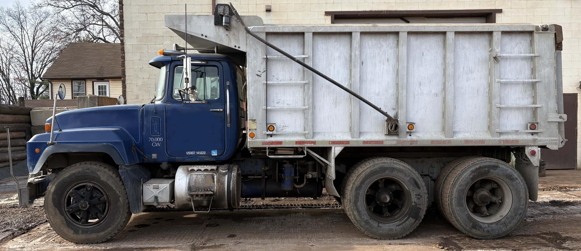 1999 MACK RD688SX - view 2 of 22